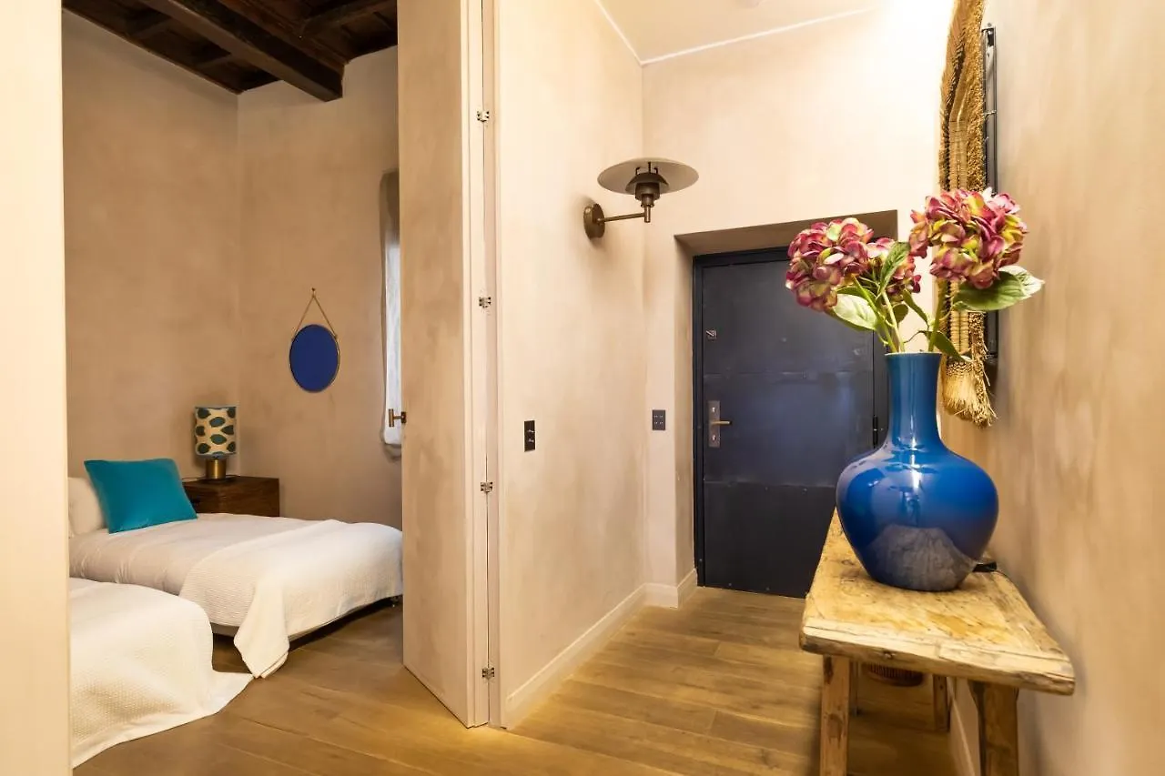 Apartment Casa Terra, A Burghesius Home Rome